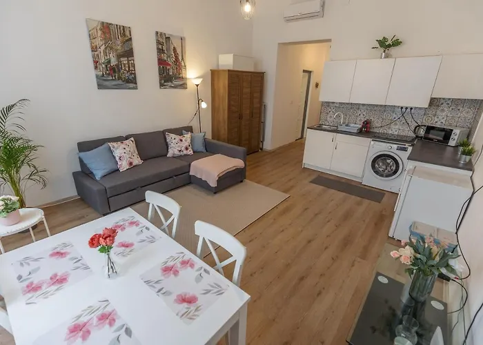 Emily\'S Lovely Place